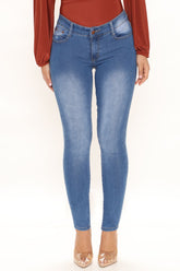Tall All The Booty Zerrissene Skinny Jeans - Mittelblaue Waschung